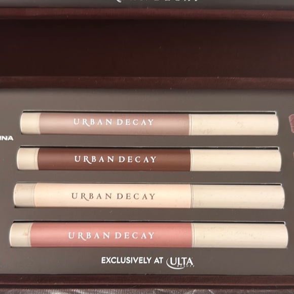 Urban Decay Exclusive Eyeshadow Pencil Collection - Picture 3 of 4